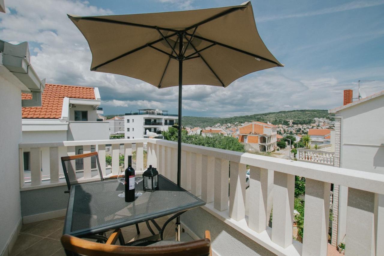 Blue Sea House Appartement Trogir Buitenkant foto
